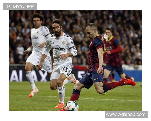 猜足球明星的谜题答案揭晓你能否一一破解这些足球传奇的身份